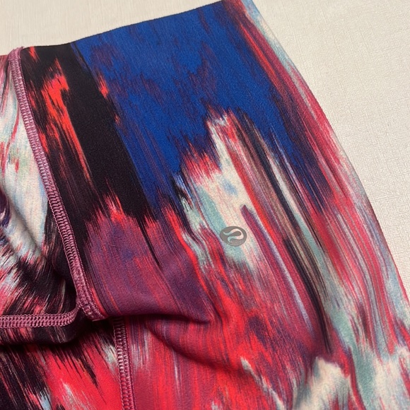 8. Lululemon Wunder Under Pant (Hi-Rise) *Full-On Luon Pigment Wind White Multi - Picture 4 of 5